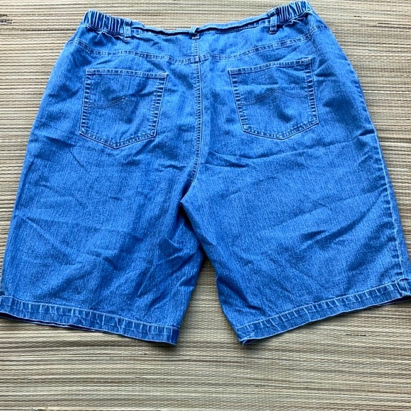 Bobbie Brooks Women Casual Blue Denim Shorts Size 2X - Picture 10 of 12